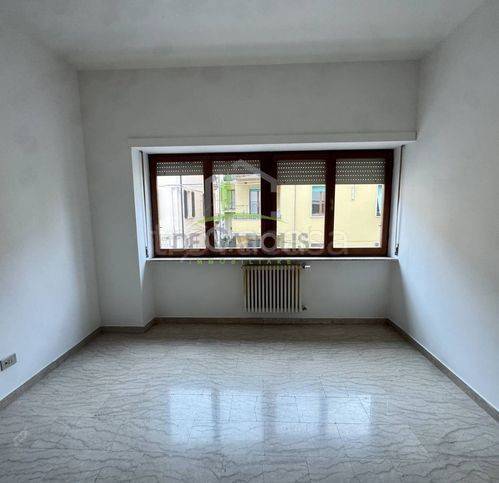 appartamento in vendita ad Ascoli Piceno in zona Croce di Tolignano