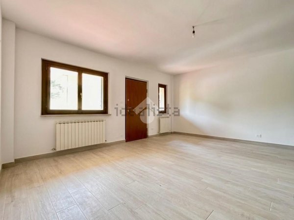 casa indipendente in vendita ad Ascoli Piceno in zona Monticelli