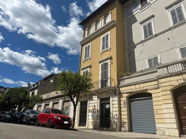 appartamento in vendita ad Ascoli Piceno in zona Centro Storico