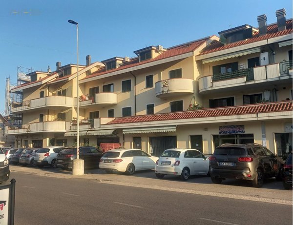appartamento in vendita ad Ascoli Piceno in zona Castel di Lama Stazione