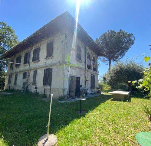 casa indipendente in vendita ad Ascoli Piceno in zona Centro Storico
