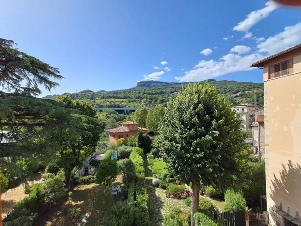 appartamento in vendita ad Ascoli Piceno in zona Piazzarola