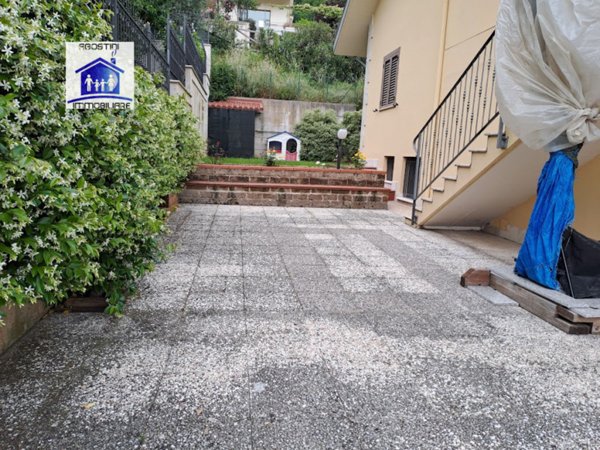 casa indipendente in vendita ad Ascoli Piceno in zona Borgo Solestà