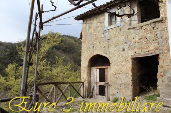 intera palazzina in vendita ad Ascoli Piceno in zona Centro Storico