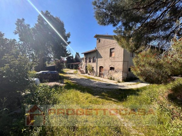 casa indipendente in vendita ad Ascoli Piceno in zona Poggio di Bretta