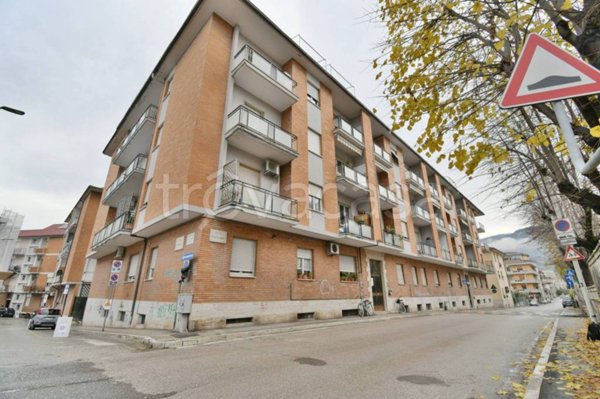 appartamento in vendita ad Ascoli Piceno in zona Campo Parignano