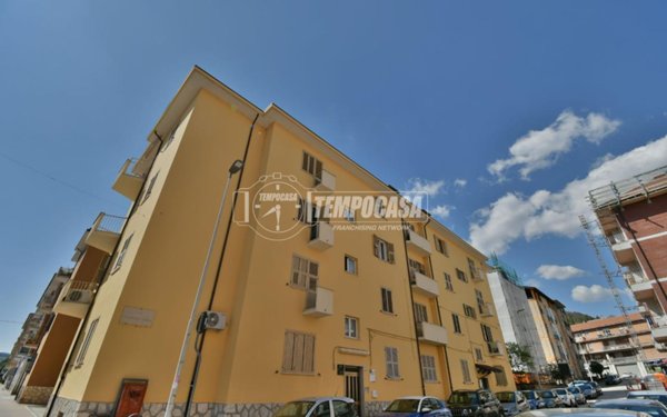 appartamento in vendita ad Ascoli Piceno in zona Borgo Solestà
