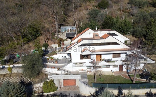 casa indipendente in vendita ad Ascoli Piceno in zona Porta Romana