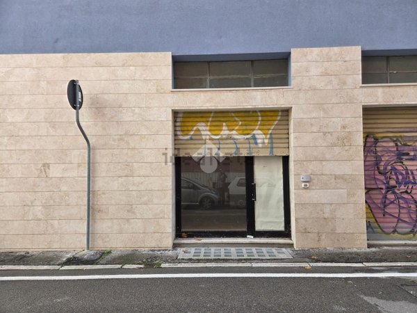 ufficio in vendita ad Ascoli Piceno