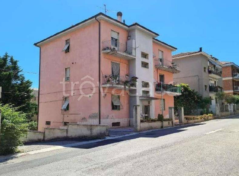 appartamento in vendita ad Ascoli Piceno