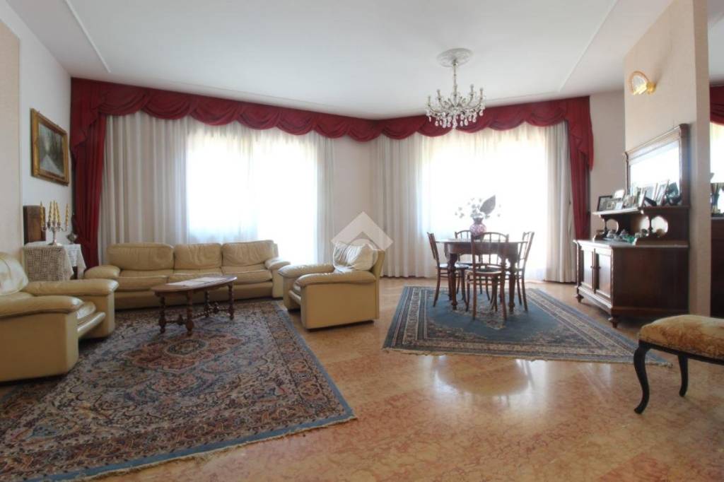 appartamento in vendita ad Ascoli Piceno in zona Porta Maggiore