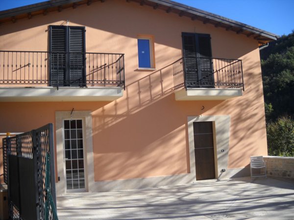 casa indipendente in vendita ad Ascoli Piceno in zona Colonnata