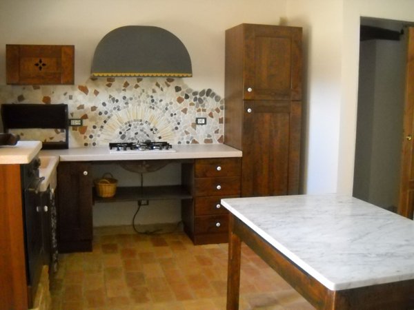 casa indipendente in vendita ad Ascoli Piceno in zona Centro Storico