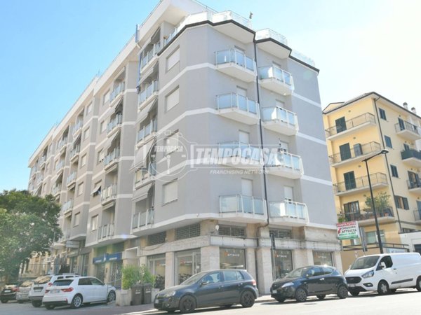 appartamento in vendita ad Ascoli Piceno