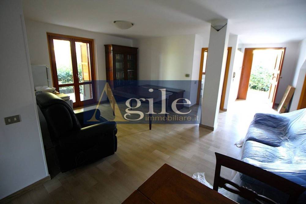 casa indipendente in vendita ad Ascoli Piceno in zona Marino del Tronto