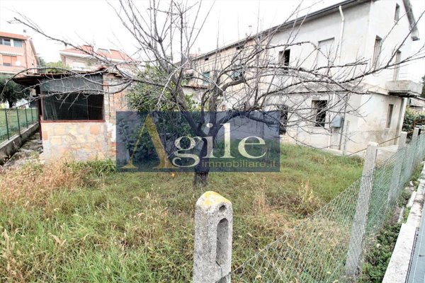 casa indipendente in vendita ad Ascoli Piceno in zona Castel di Lama Stazione