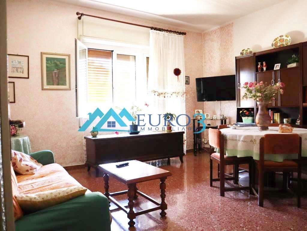 appartamento in vendita ad Ascoli Piceno in zona Borgo Solestà