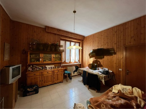 casa indipendente in vendita a Carassai