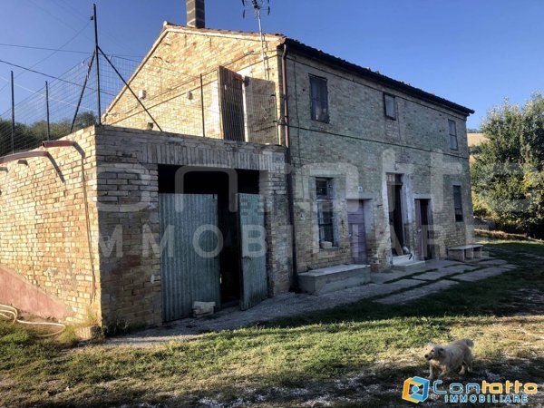 appartamento in vendita a Carassai
