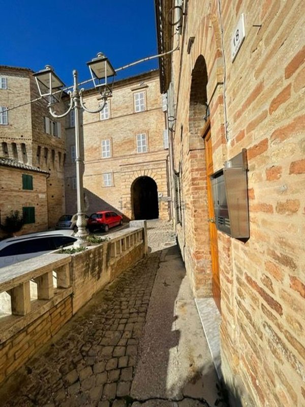 casa indipendente in vendita a Carassai