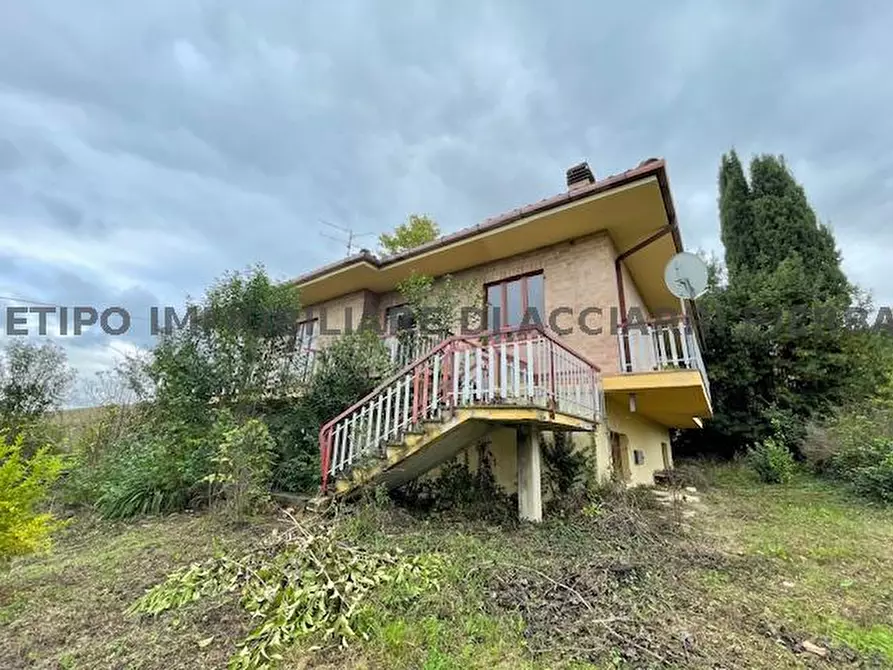 casa indipendente in vendita a Carassai