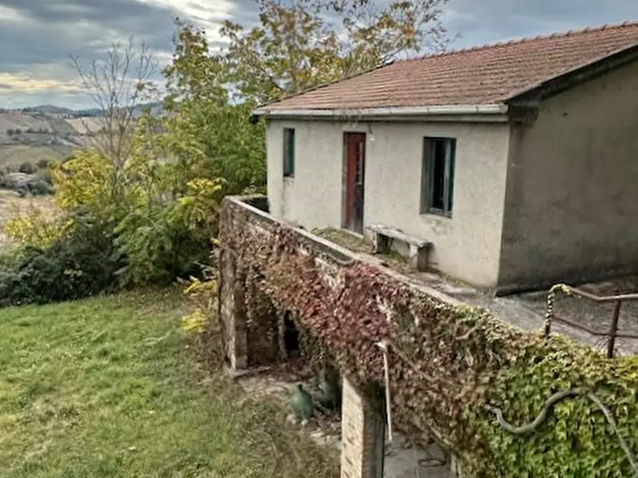 casa indipendente in vendita a Carassai