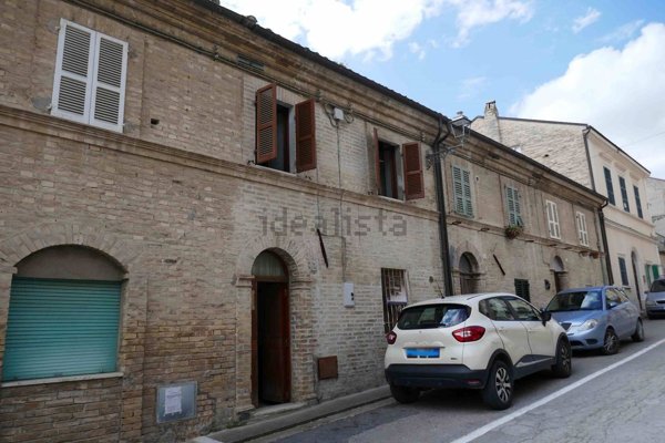 appartamento in vendita a Carassai