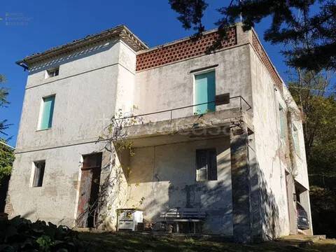 casa indipendente in vendita a Carassai