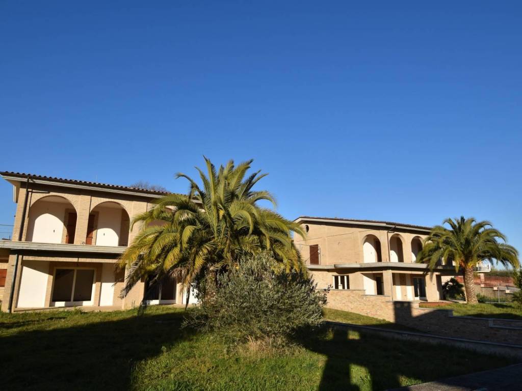 casa indipendente a Castel di Lama in zona Piattoni/Villa Sant'Antonio