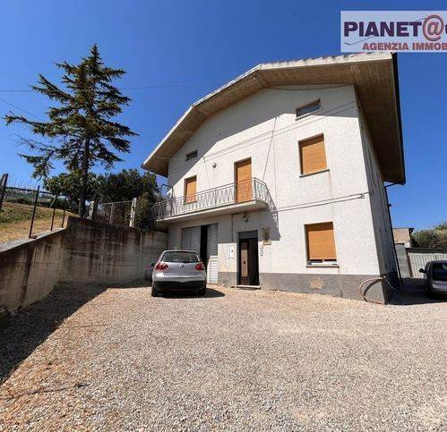casa indipendente in vendita a Castel di Lama