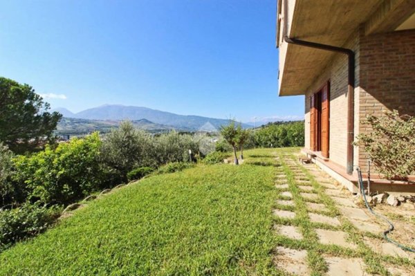 casa indipendente in vendita a Castel di Lama