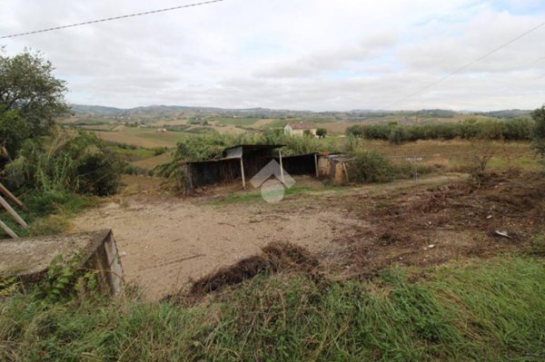 terreno edificabile in vendita a Castel di Lama