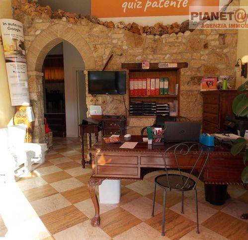 negozio in vendita a Castel di Lama in zona Piattoni/Villa Sant'Antonio