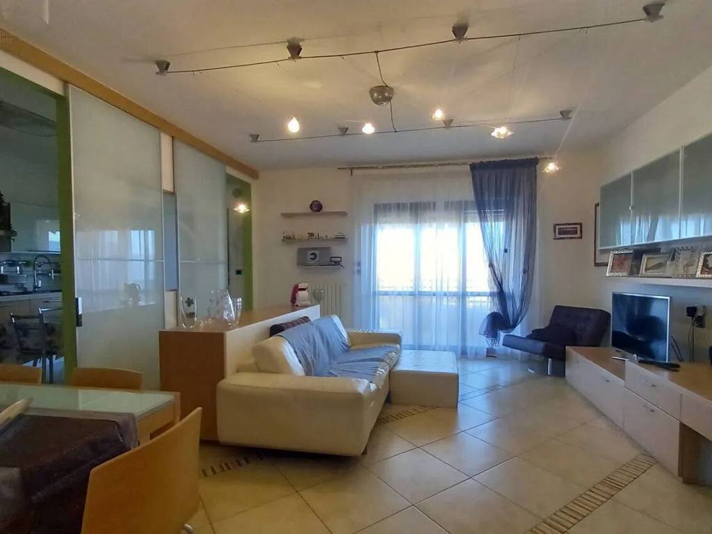 appartamento in vendita a Castel di Lama in zona Piattoni/Villa Sant'Antonio