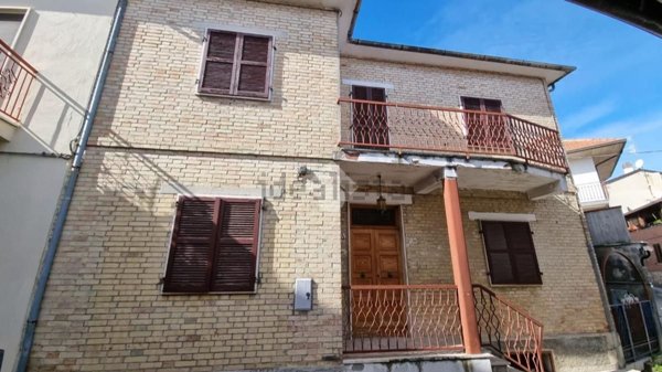 casa semindipendente in vendita a Castel di Lama