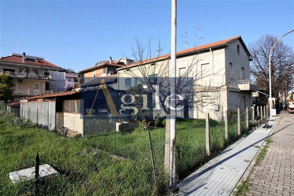 casa indipendente in vendita a Castel di Lama