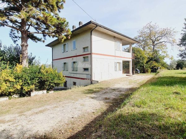 casa indipendente a Castel di Lama in zona Piattoni/Villa Sant'Antonio