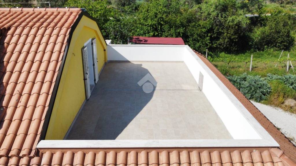 casa indipendente in vendita a Castel di Lama