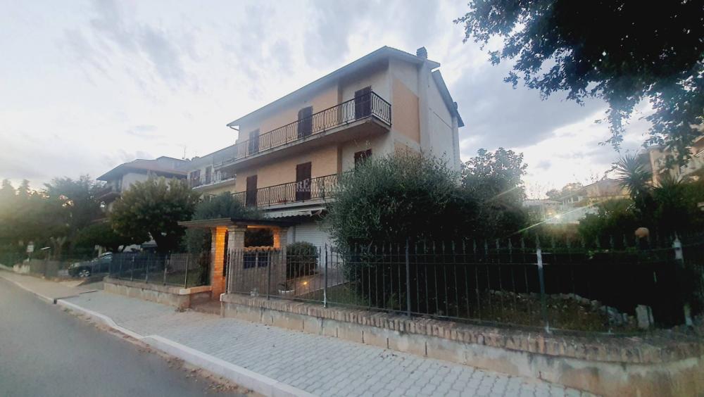 appartamento in vendita a Castel di Lama in zona Piattoni/Villa Sant'Antonio