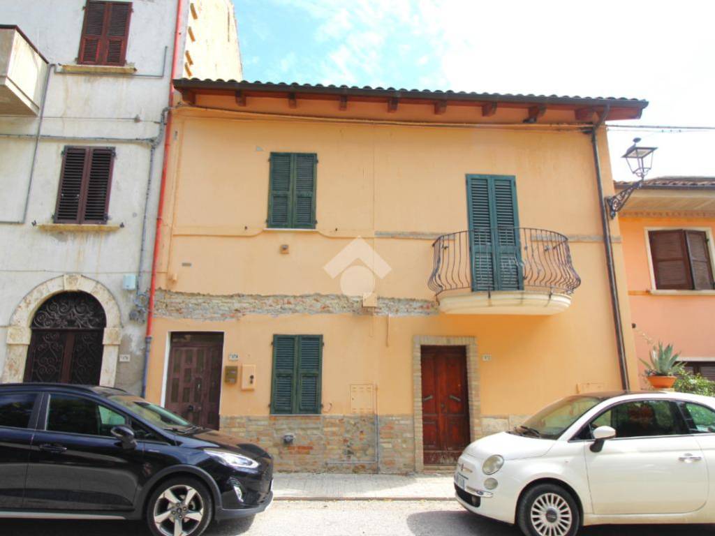 casa indipendente a Castel di Lama in zona Piattoni/Villa Sant'Antonio