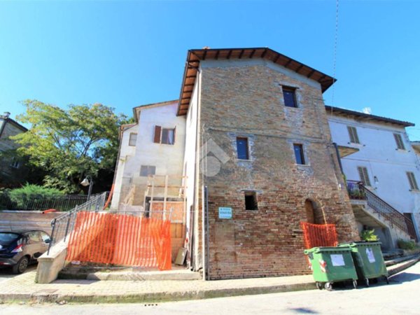 casa indipendente a Castel di Lama in zona Piattoni/Villa Sant'Antonio
