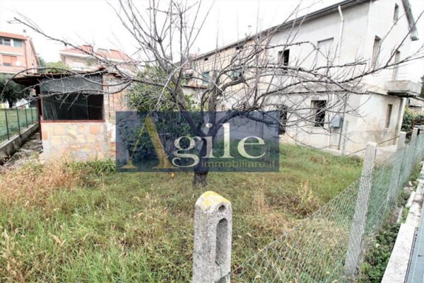 casa indipendente in vendita a Castel di Lama