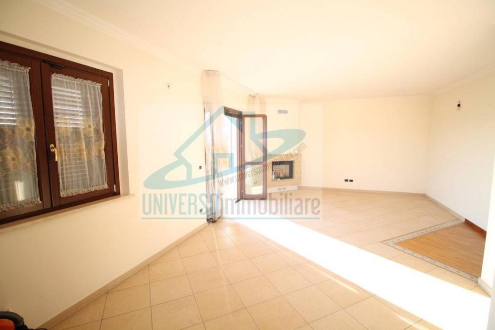 appartamento in vendita a Castel di Lama in zona Piattoni/Villa Sant'Antonio