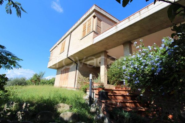 casa indipendente in vendita a Castel di Lama