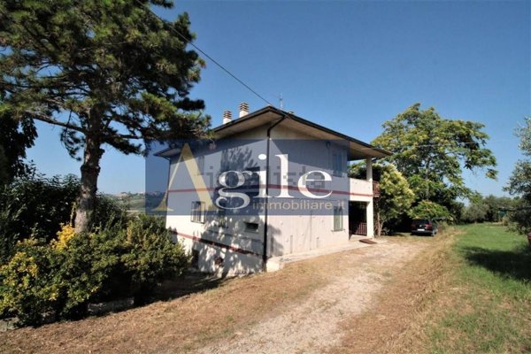 casa indipendente in vendita a Castel di Lama