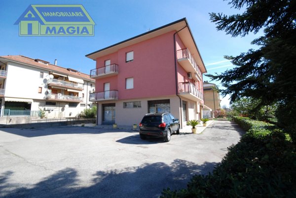 locale commerciale in vendita a Castel di Lama