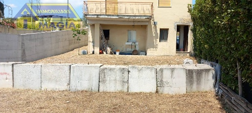 casa indipendente in vendita a Castel di Lama