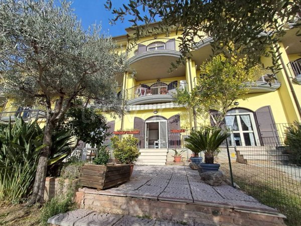 casa indipendente in vendita a Castel di Lama