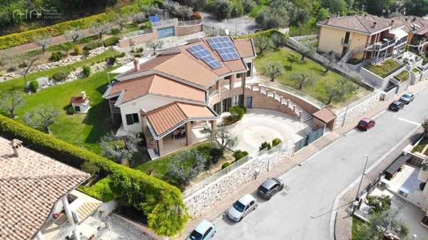 casa indipendente a Castel di Lama in zona Piattoni/Villa Sant'Antonio