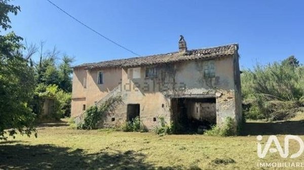 casale in vendita a Castel di Lama
